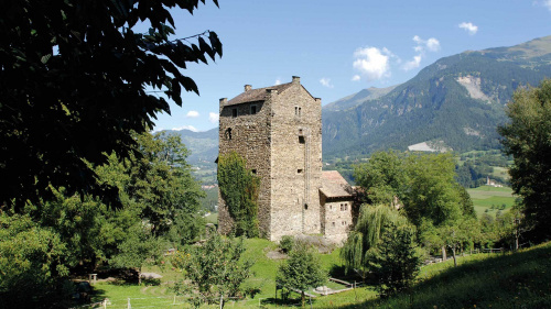 Jugendherberge Sils i.D. Burg Ehrenfels