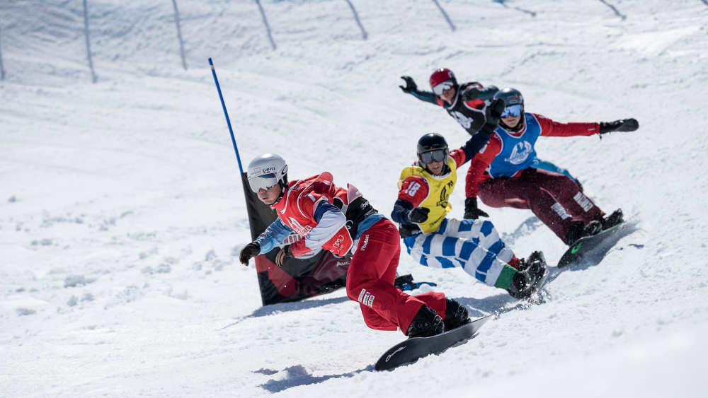 Snowboardcross-Spektakel an der Lenk