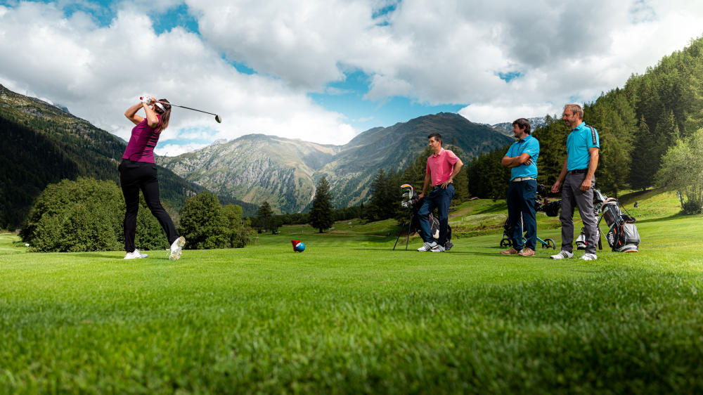 Golfen im Goms: Natur, Genuss und gemeinsame Erlebnisse im Fokus