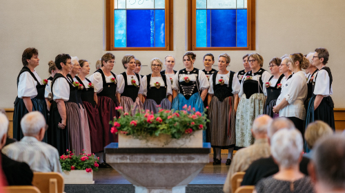 Das 55. Bernisch-Kantonale Jodlerfest in Lenk-St.Stephan begeistert mit Tradition, Musik und Gemeinschaft
