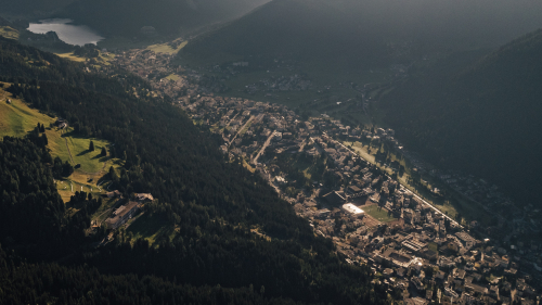 Davos erhält Swisstainable-Auszeichnung, Klosters soll folgen