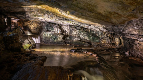 St.Beatus-Höhlen – Swiss Caves