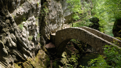 Neuenburg / Jura / Freiburg